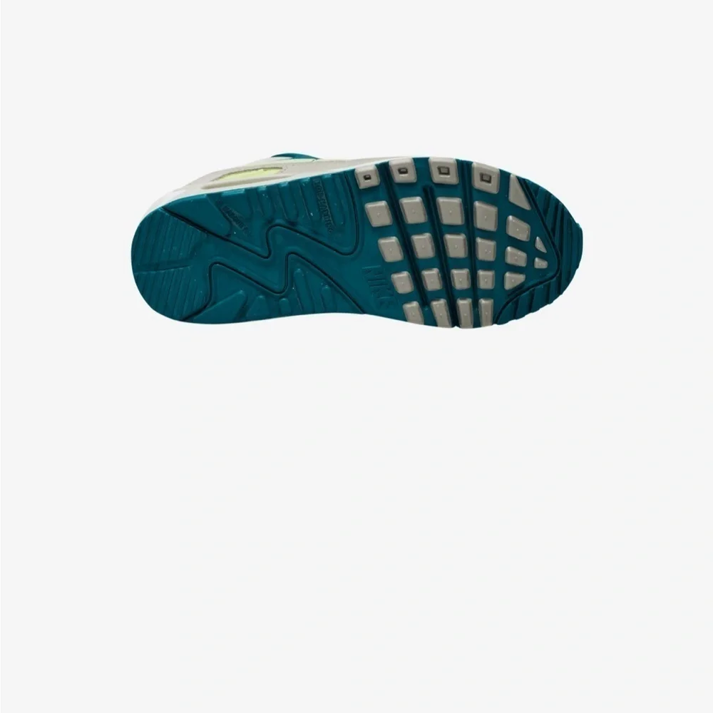 Nike worn 2x